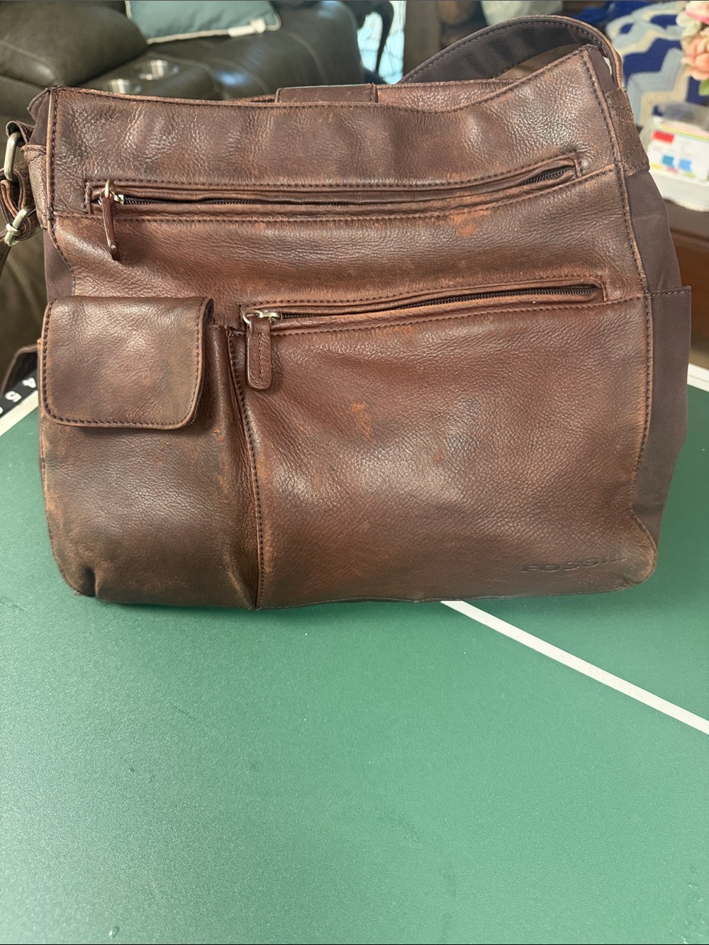 Vintage circa 1990-early Y2K Fossil Leather Shoulder bag
